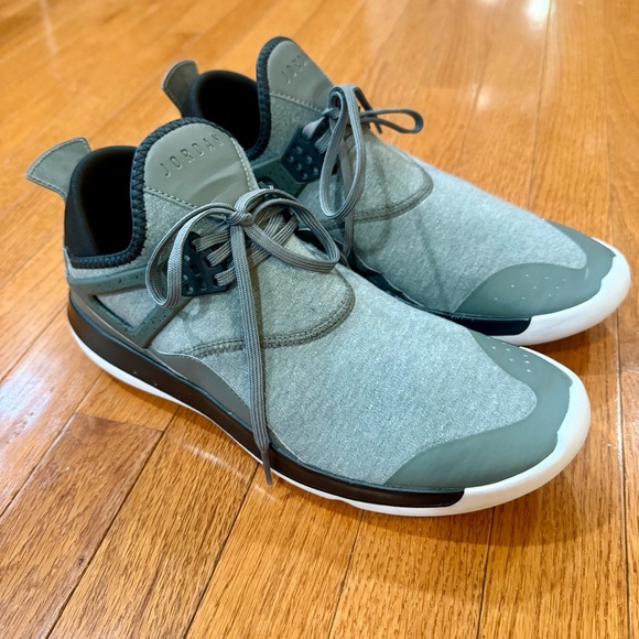Nike Jordan Fly 89 River Rock Mens 10 Lunarlon 940267-027 Grey Gray White Black - Picture 1 of 11